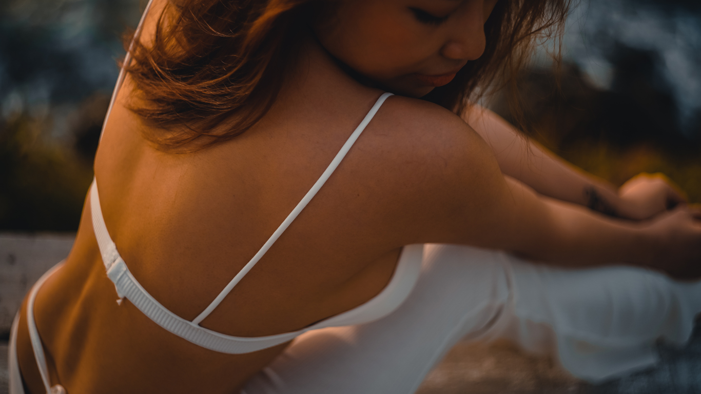 Lipovaser abdomen y espalda + transferencia grasa glutea